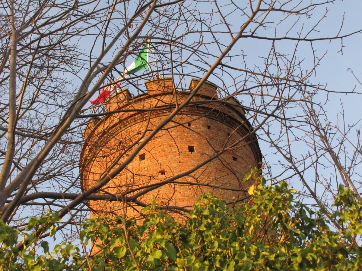 Alla Torre - Nel Cuore Del Borgo Storico 卡斯塔诺兰泽 外观 照片