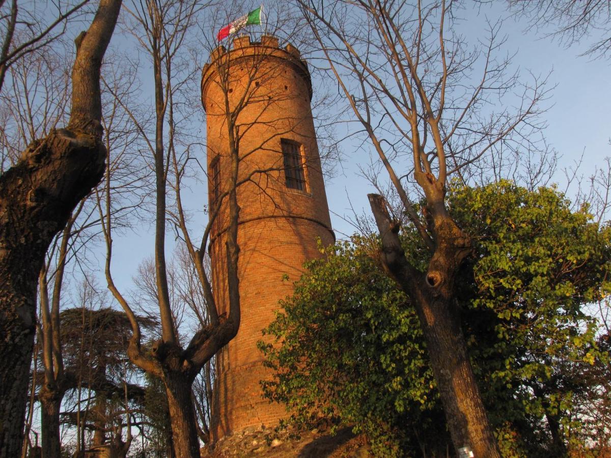 Alla Torre - Nel Cuore Del Borgo Storico 卡斯塔诺兰泽 外观 照片